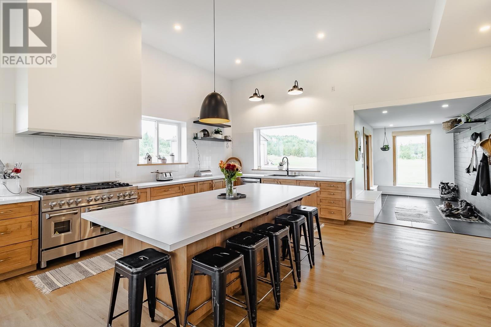 587 Watson Rd, Echo Bay, ON - Indoor