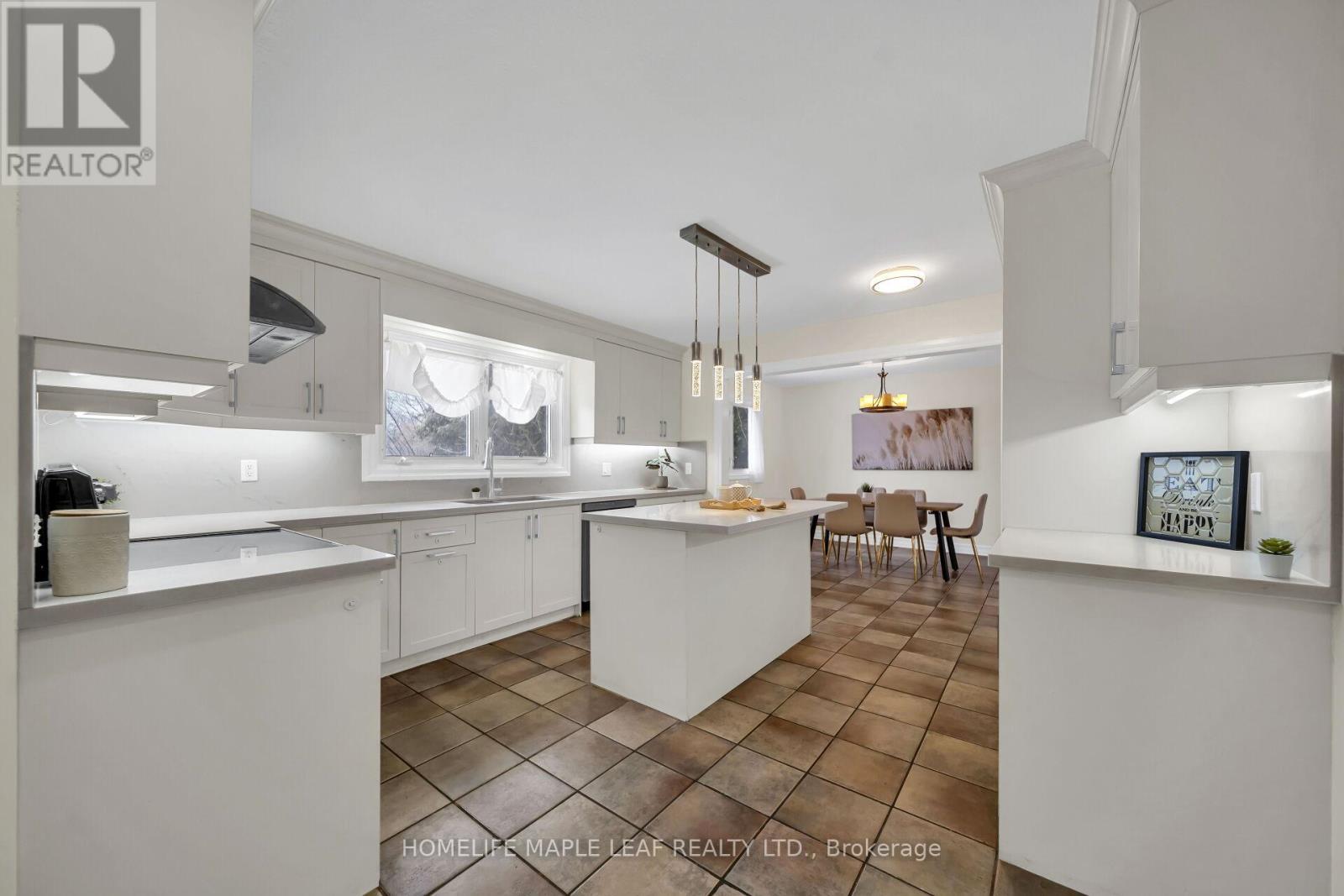 46 Chicopee Terrace, Kitchener, ON - Indoor Photo Showing Kitchen