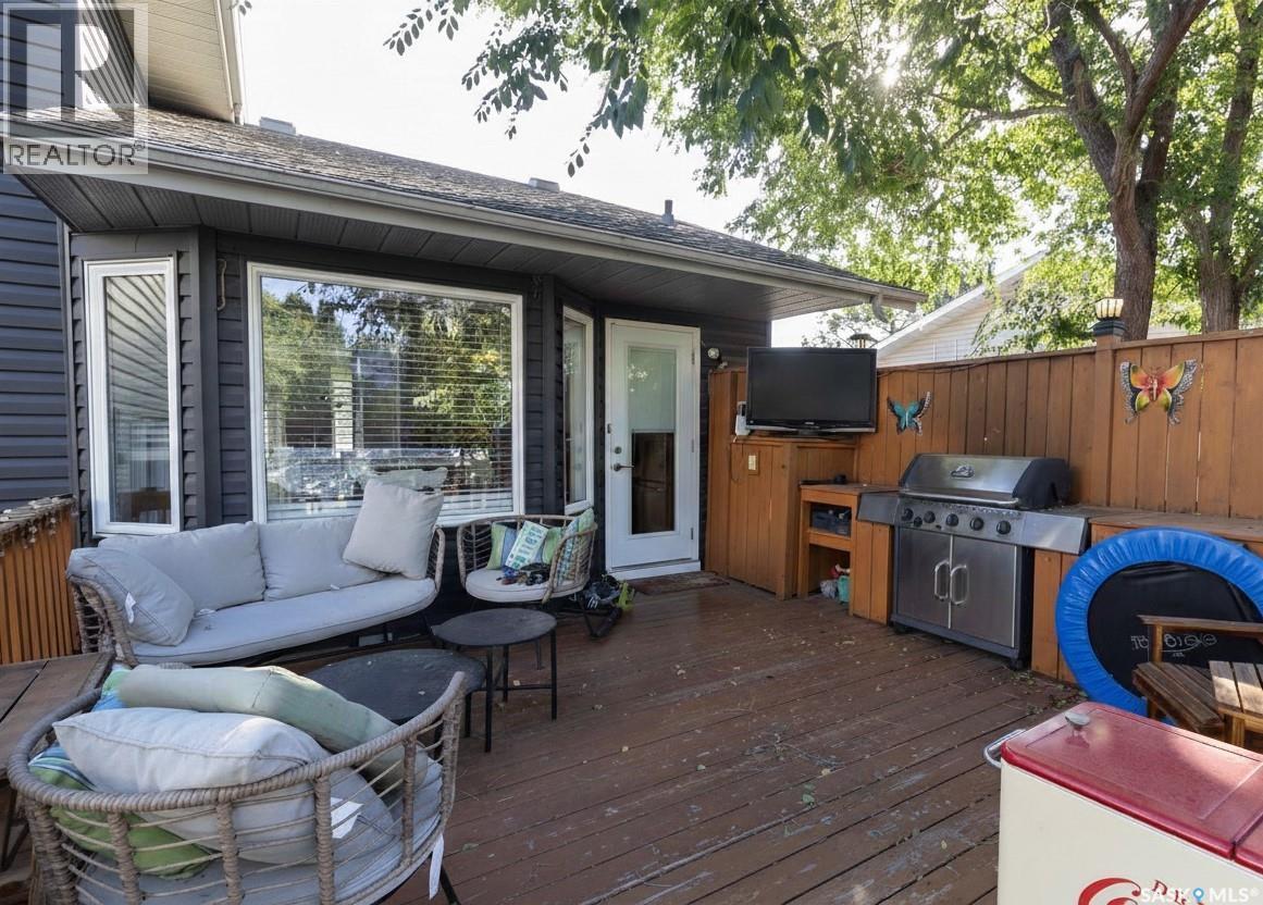 418 Kenderdine Road, Saskatoon, SK - Outdoor With Deck Patio Veranda With Exterior