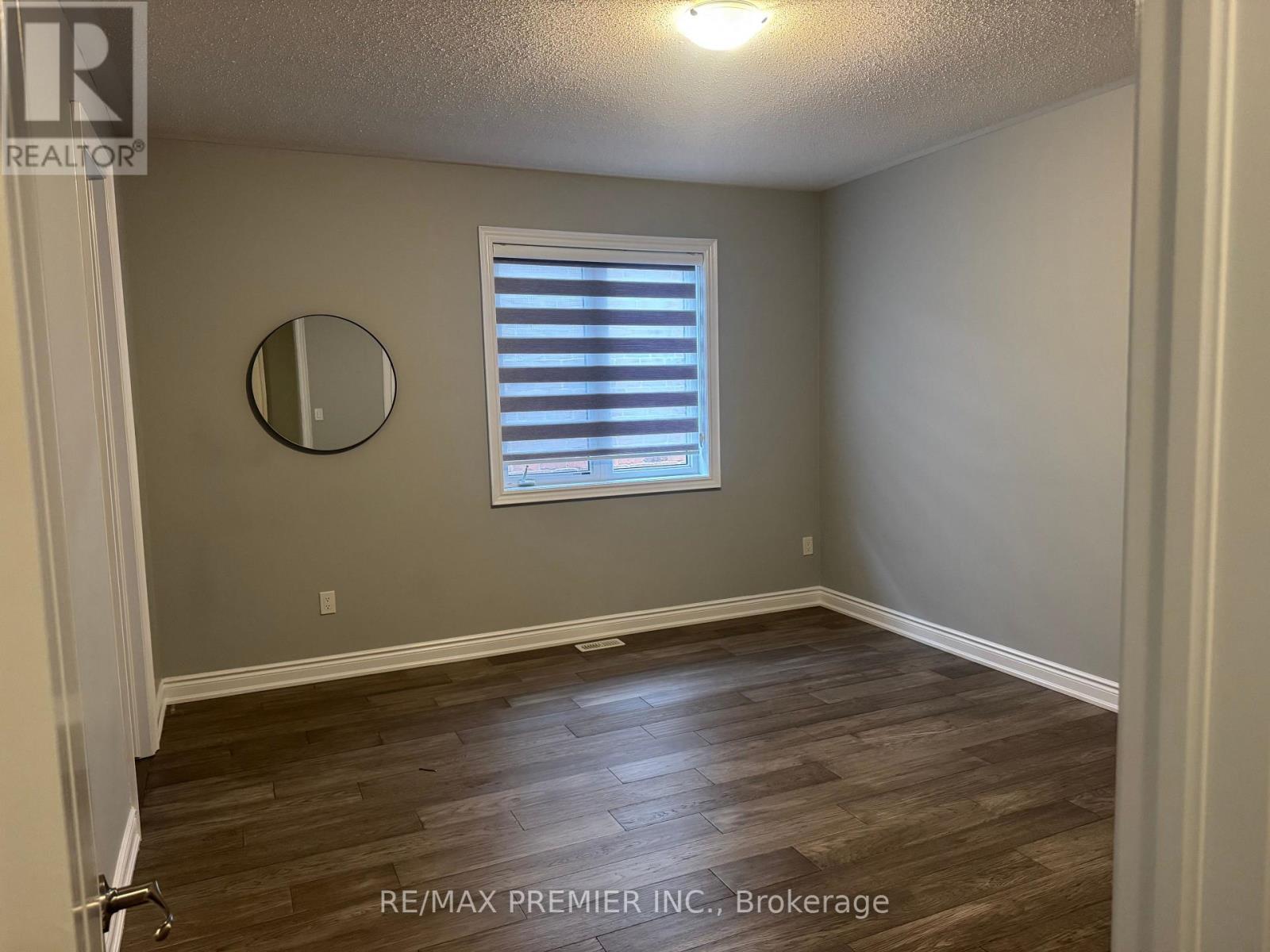 Upper - 185 Faust Ridge, Vaughan, ON - Indoor Photo Showing Other Room