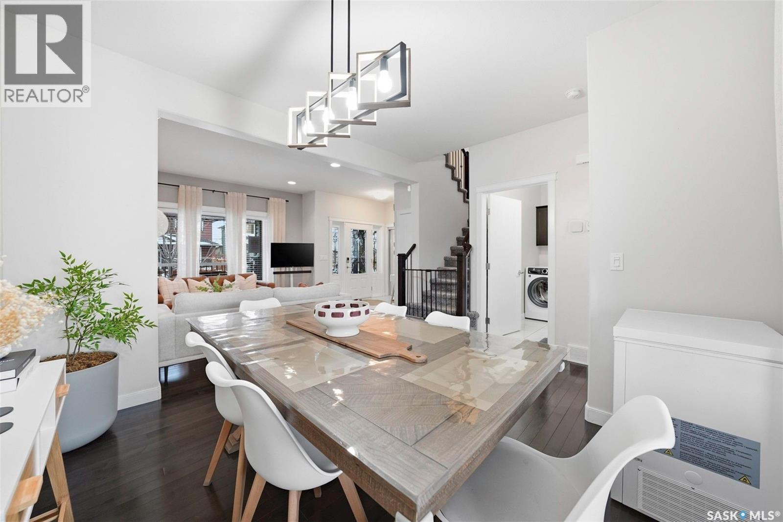 417 Golden Willow Way, Warman, SK - Indoor Photo Showing Dining Room