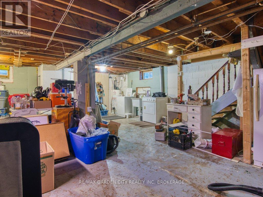 28 Charles Avenue, St. Catharines (Facer), ON - Indoor Photo Showing Basement