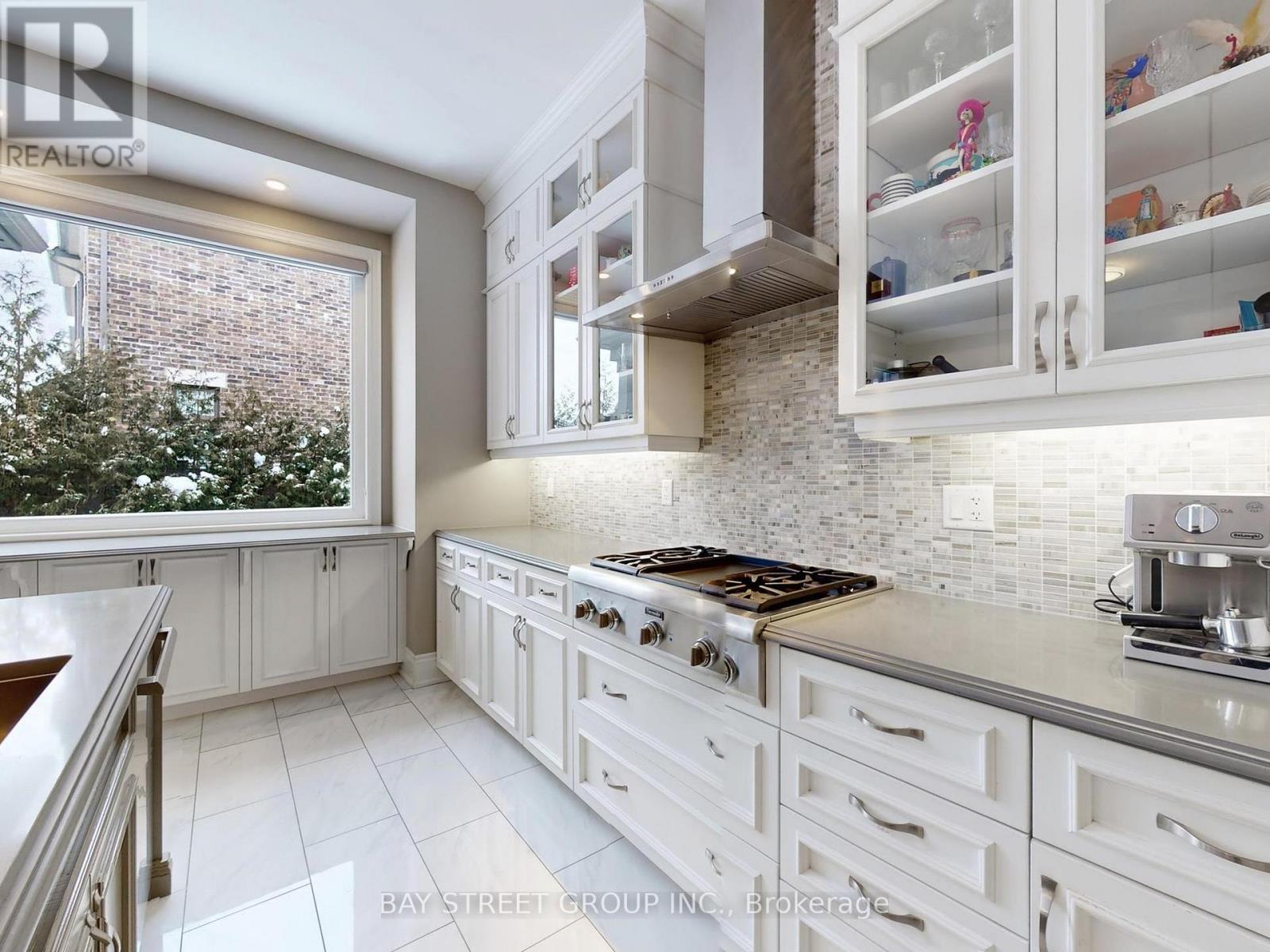 Kitchen with Oversized Picture Window - 39 Cairns Gate, King, ON - Indoor Photo Showing Kitchen With Upgraded Kitchen