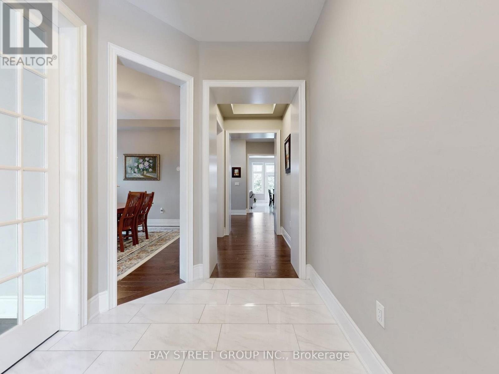 Spacious Hallway with Architectural Ceiling - 39 Cairns Gate, King, ON - Indoor Photo Showing Other Room