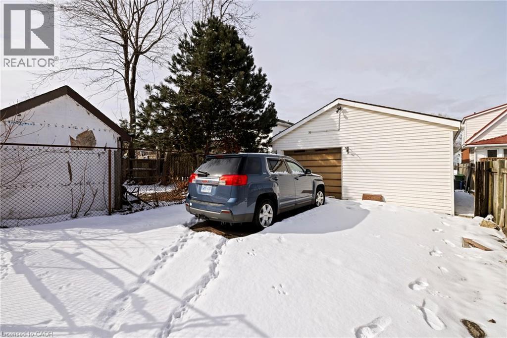 201 East 23Rd Street, Hamilton, ON - Outdoor