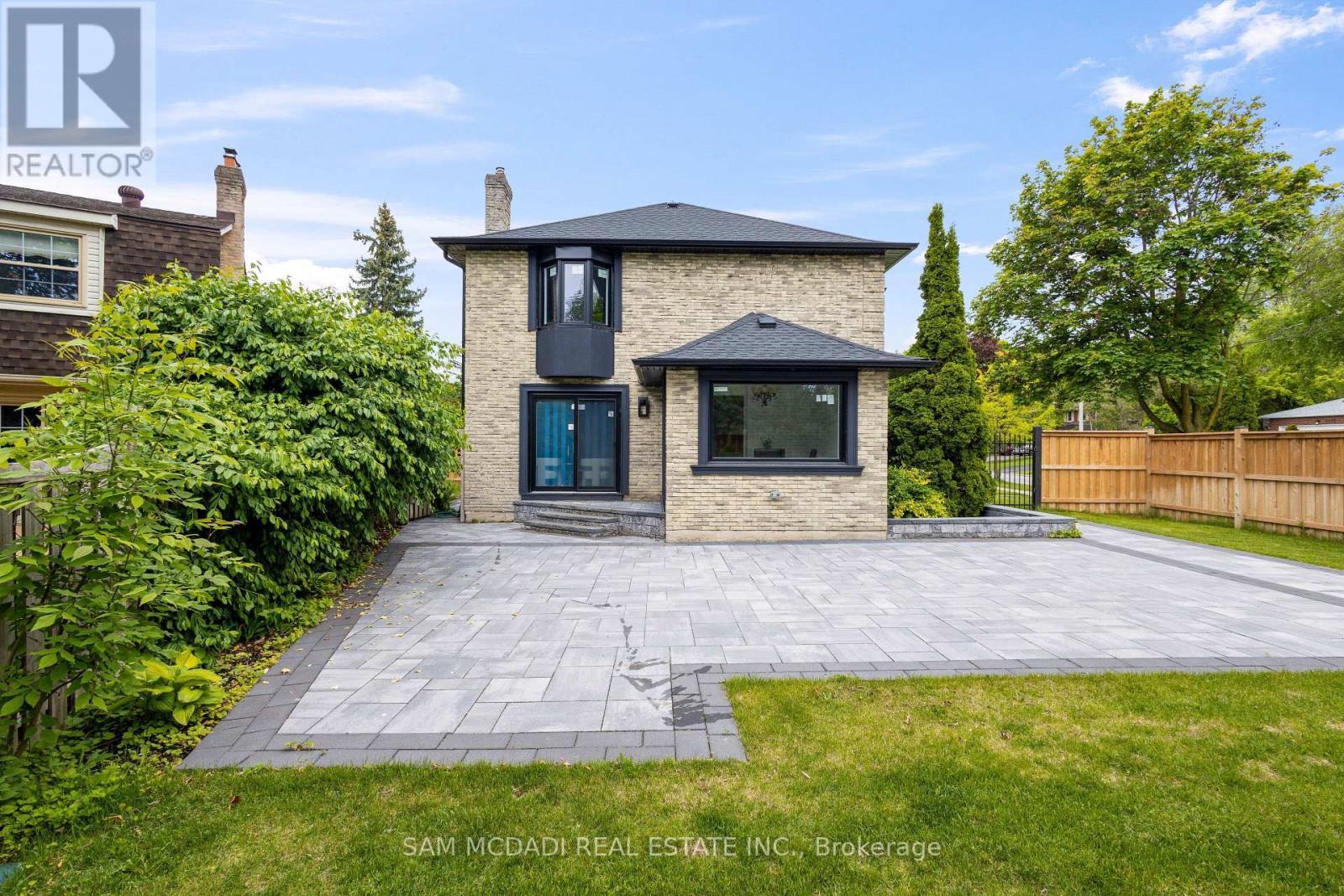 2535 Robin Drive, Mississauga, ON - Outdoor