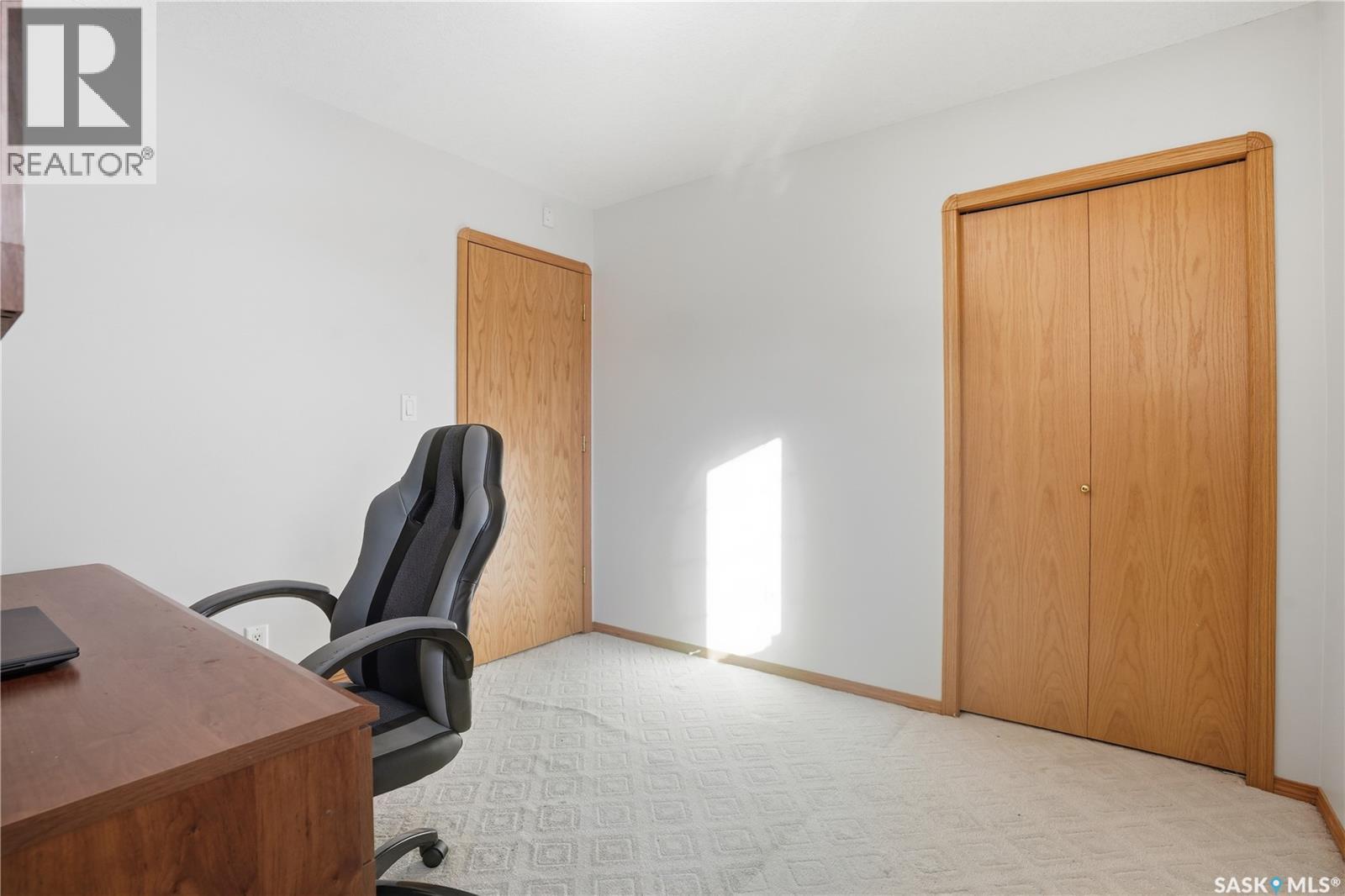 1134 Degelman Drive, Regina, SK - Indoor Photo Showing Office