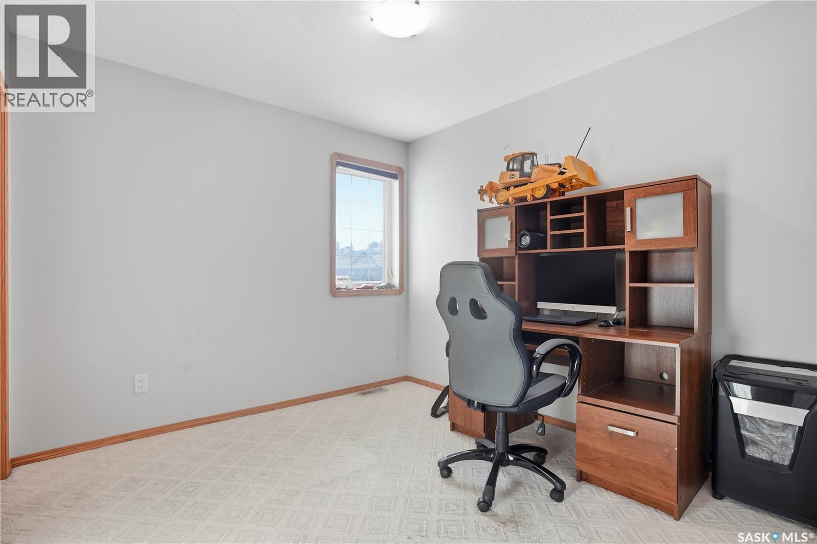 1134 Degelman Drive, Regina, SK - Indoor Photo Showing Office