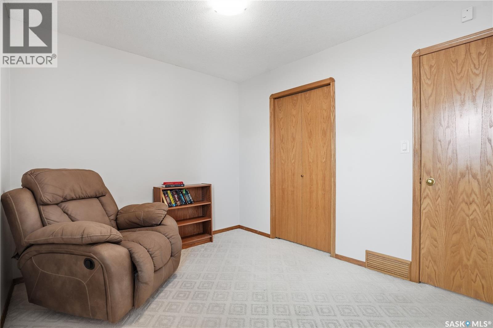 1134 Degelman Drive, Regina, SK - Indoor