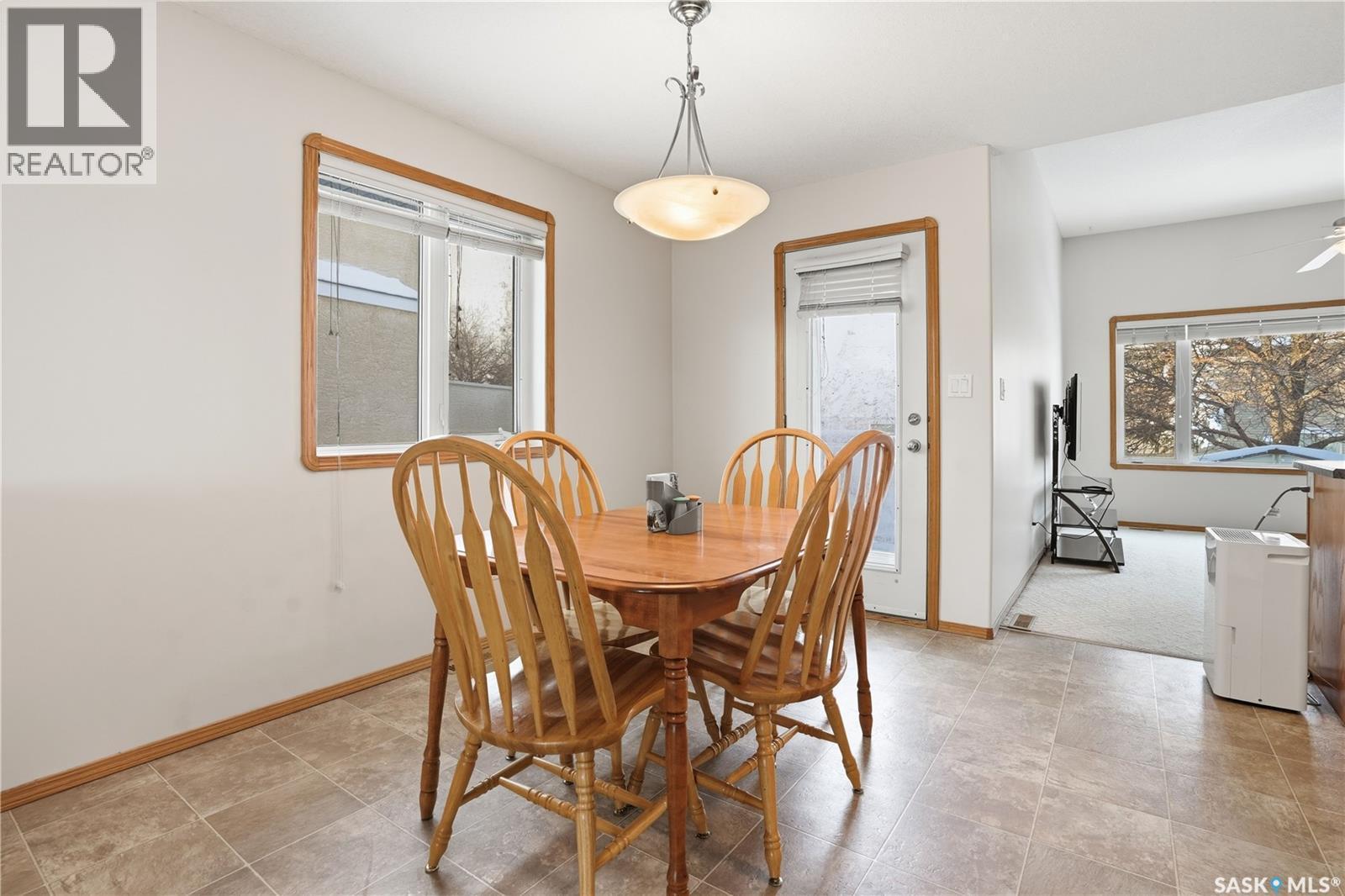1134 Degelman Drive, Regina, SK - Indoor Photo Showing Dining Room