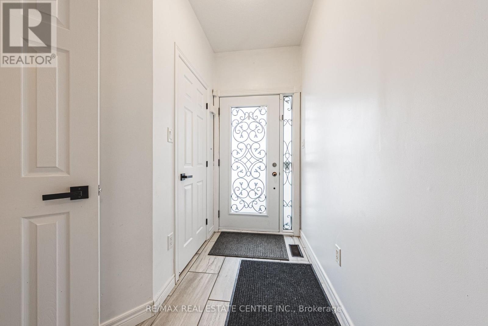 6 Second Road W, Hamilton, ON - Indoor Photo Showing Other Room