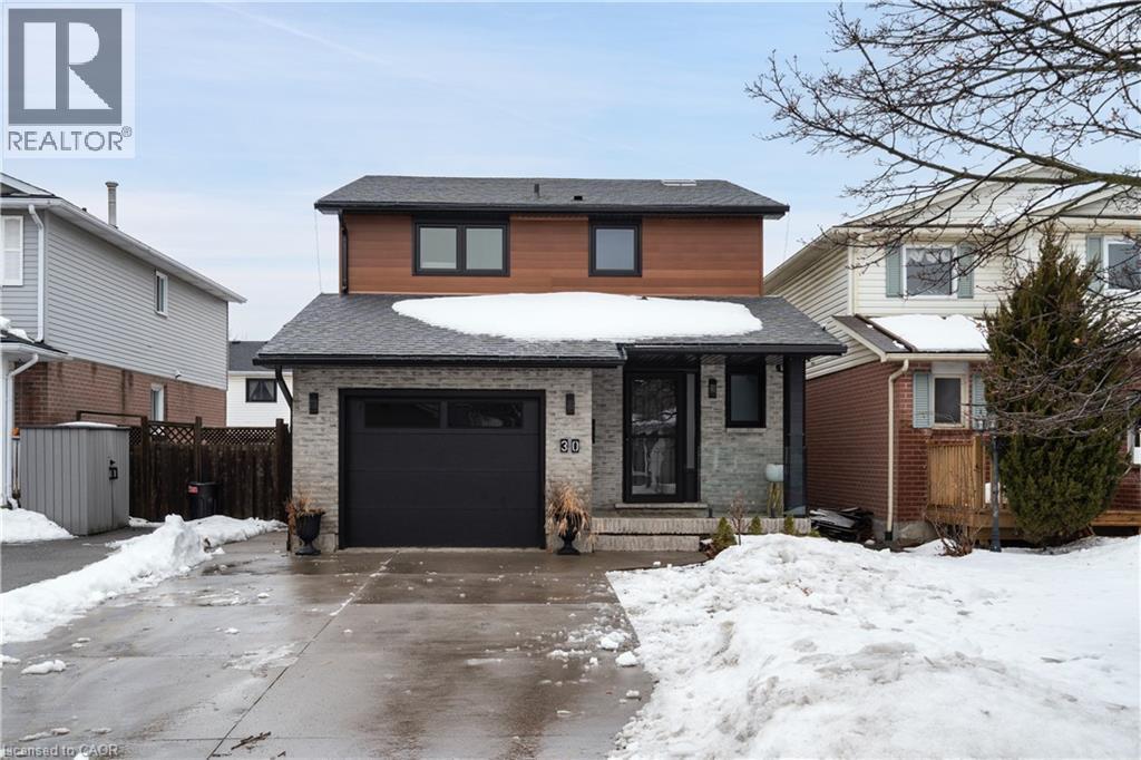 30 Buchanan Crescent, Thorold, ON - Outdoor With Facade