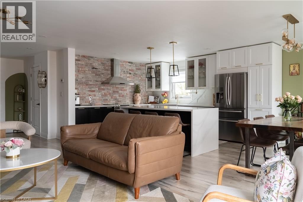 30 Buchanan Crescent, Thorold, ON - Indoor