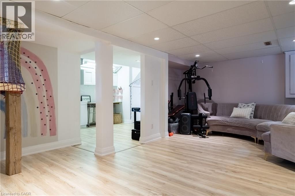 30 Buchanan Crescent, Thorold, ON - Indoor