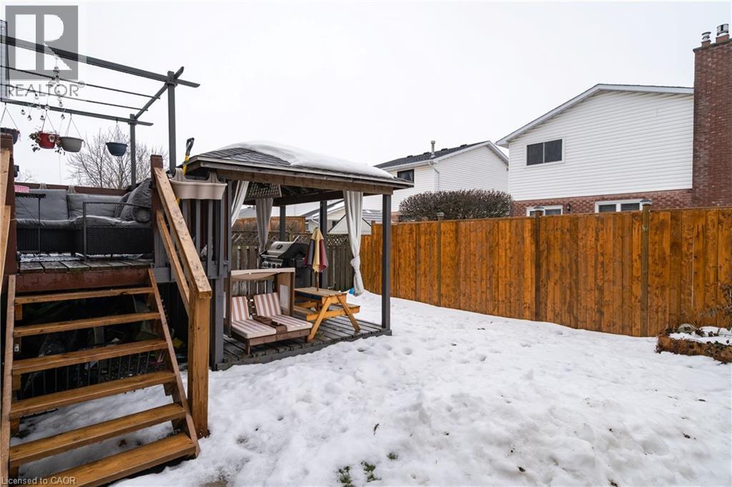 30 Buchanan Crescent, Thorold, ON - Outdoor