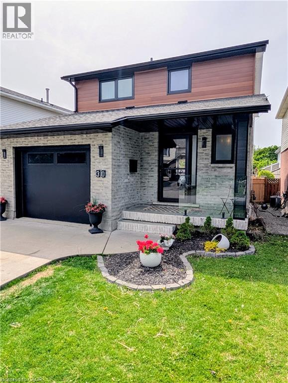 30 Buchanan Crescent, Thorold, ON - Outdoor