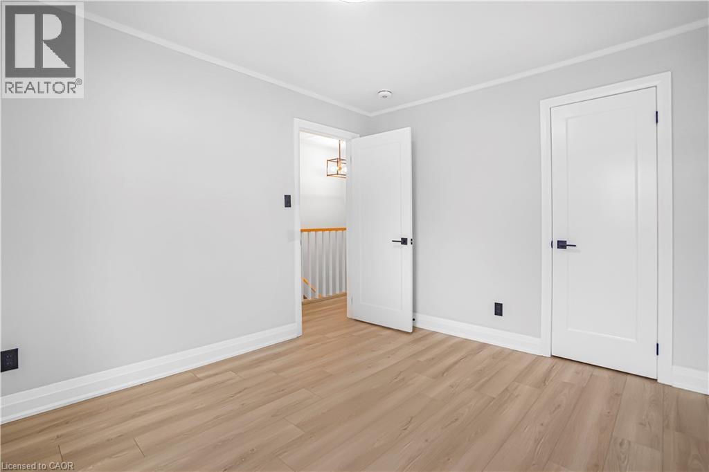 155 Avondale Street, Hamilton, ON - Indoor Photo Showing Other Room