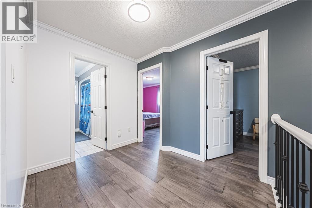 6 Second Road W, Hamilton, ON - Indoor Photo Showing Other Room