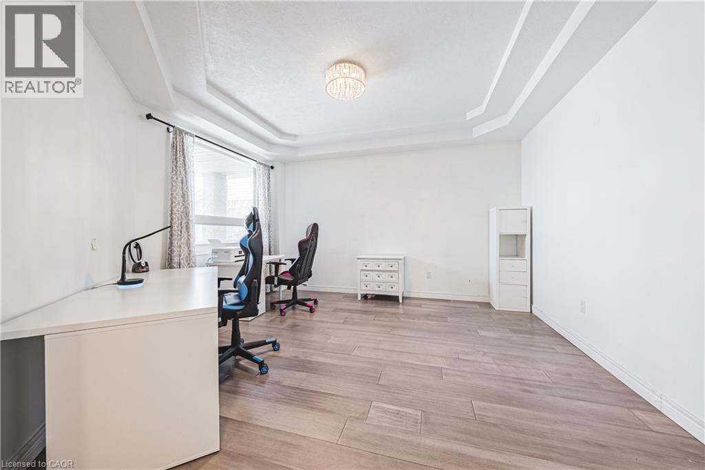 6 Second Road W, Hamilton, ON - Indoor Photo Showing Office