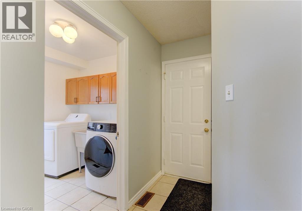224 Brembel Court, Kitchener, ON - Indoor Photo Showing Laundry Room