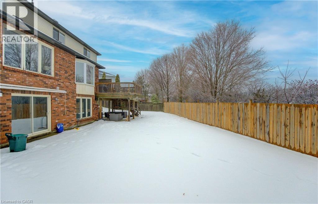 224 Brembel Court, Kitchener, ON - Outdoor