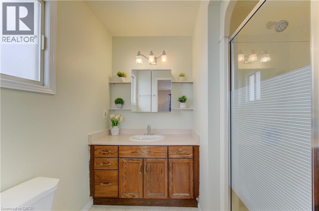 224 Brembel Court, Kitchener, ON - Indoor Photo Showing Bathroom