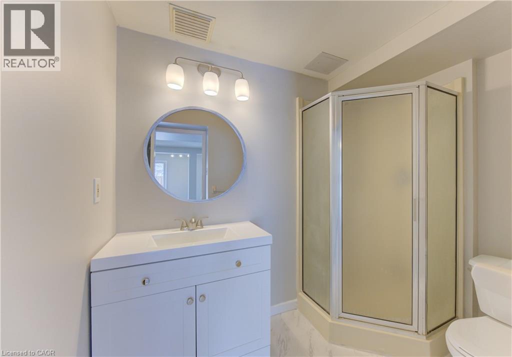 224 Brembel Court, Kitchener, ON - Indoor Photo Showing Bathroom
