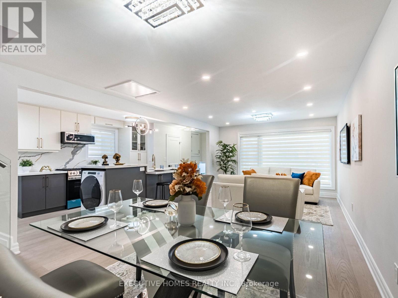 2685 Windjammer Road, Mississauga, ON - Indoor Photo Showing Dining Room
