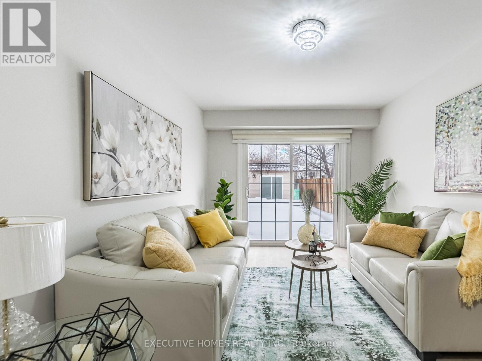 2685 Windjammer Road, Mississauga, ON - Indoor Photo Showing Living Room