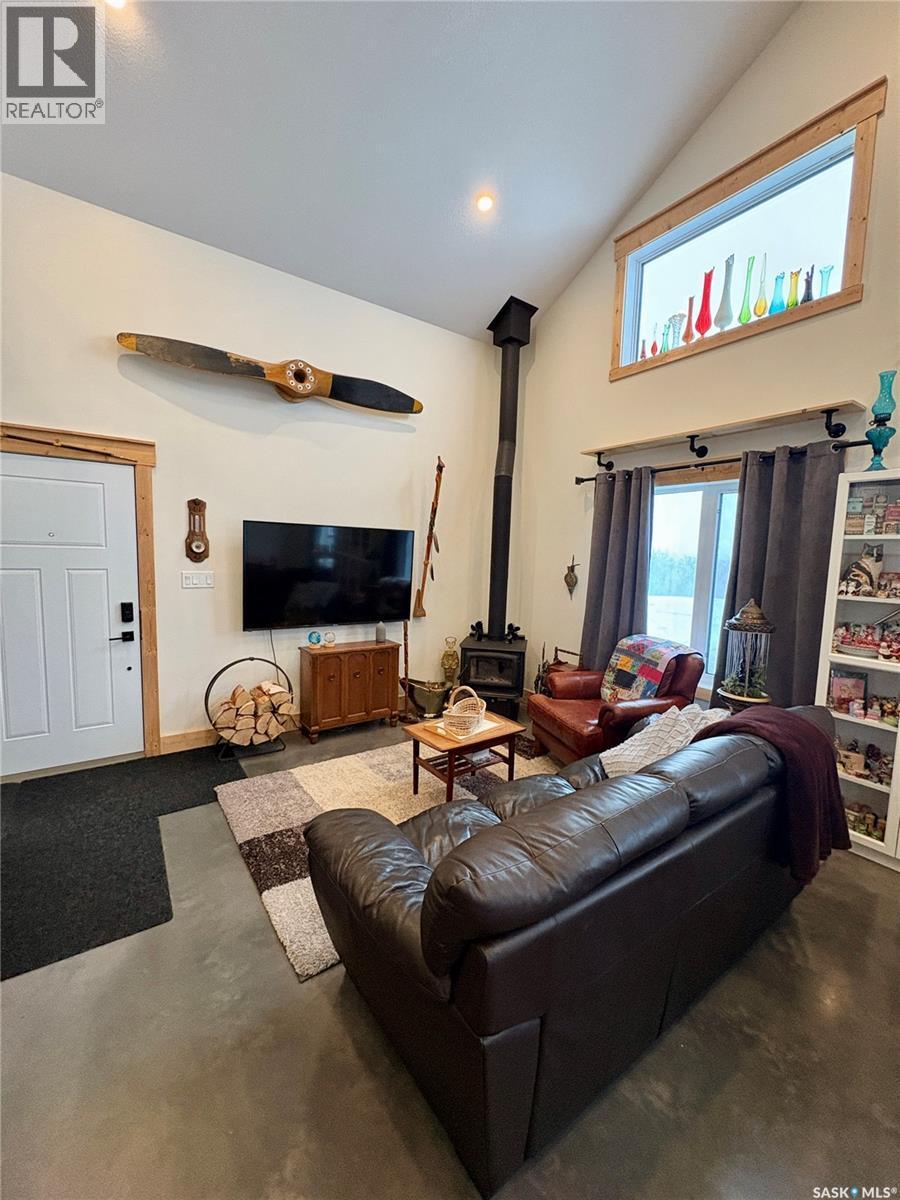 29 Riverview Road, Rosthern Rm No. 403, SK - Indoor