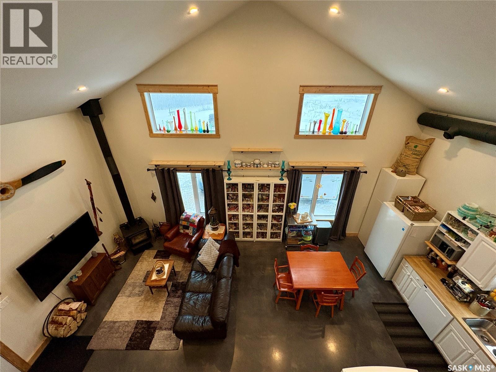 29 Riverview Road, Rosthern Rm No. 403, SK - Indoor