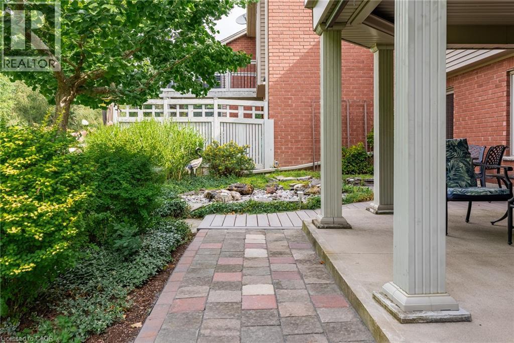 13 Iron Bridge Court, Caledonia, ON - Outdoor