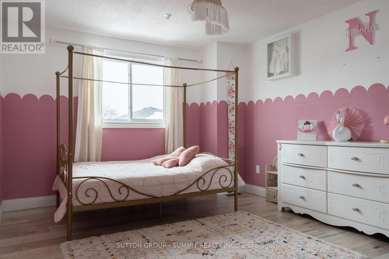30 Buchanan Crescent, Thorold, ON - Indoor Photo Showing Bedroom