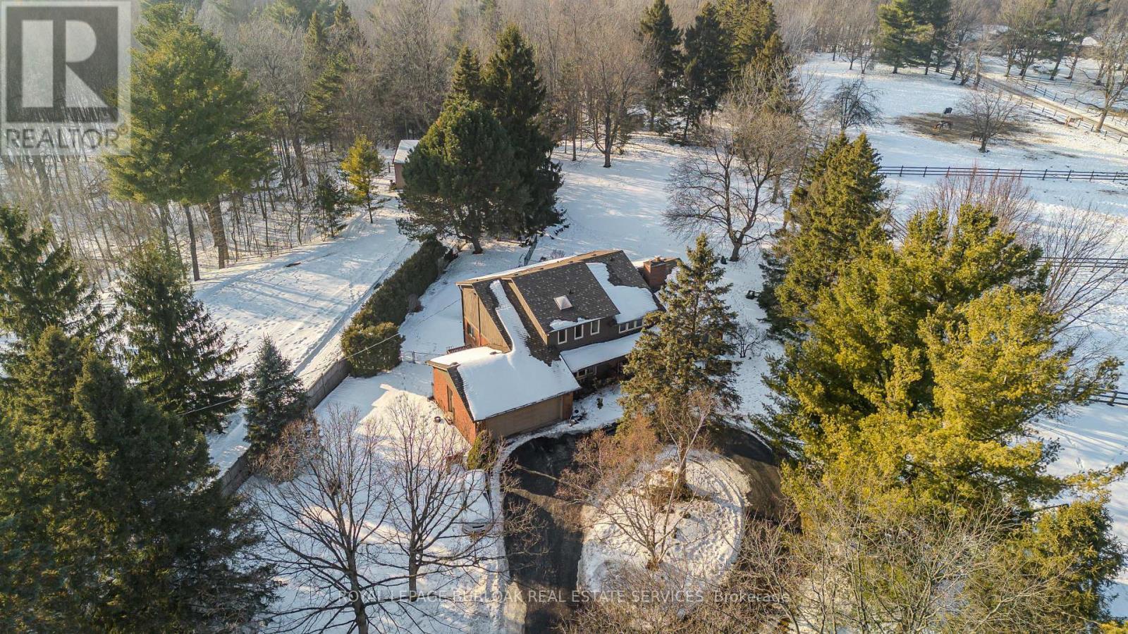 2431 Britannia Road, Burlington, ON - Outdoor With View
