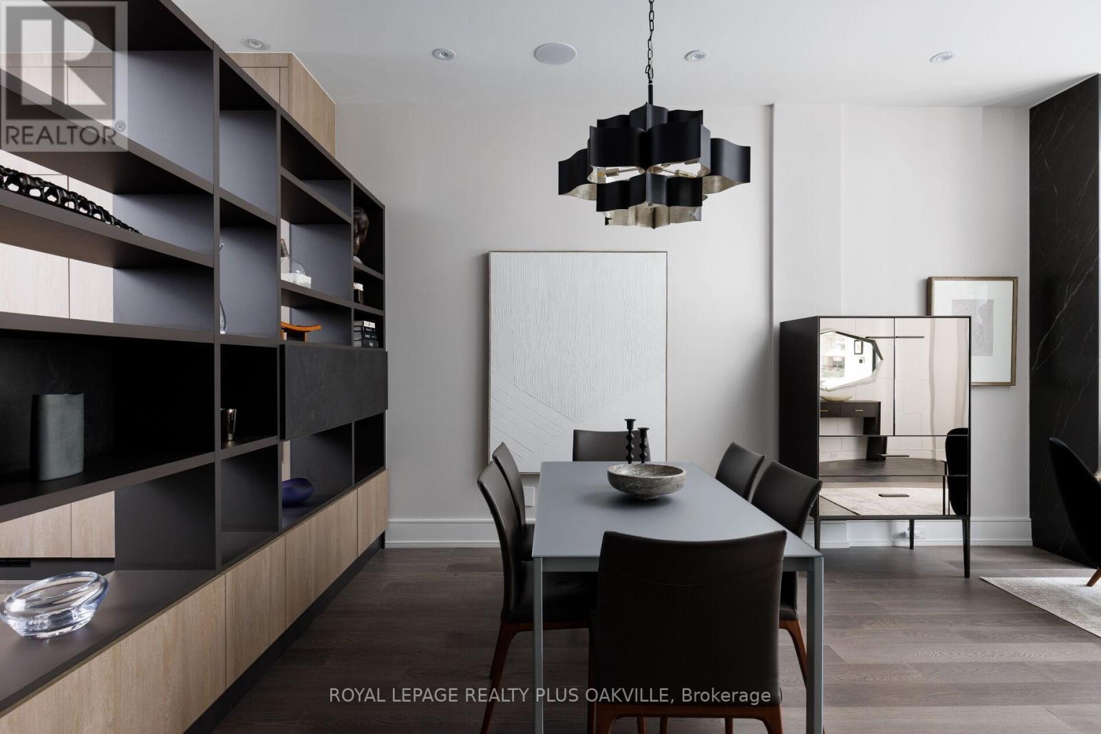 367 Manor Road E, Toronto, ON - Indoor Photo Showing Dining Room