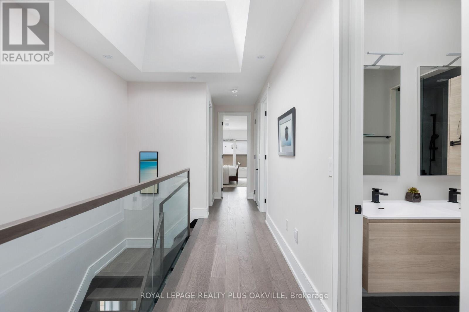 367 Manor Road E, Toronto, ON - Indoor Photo Showing Other Room