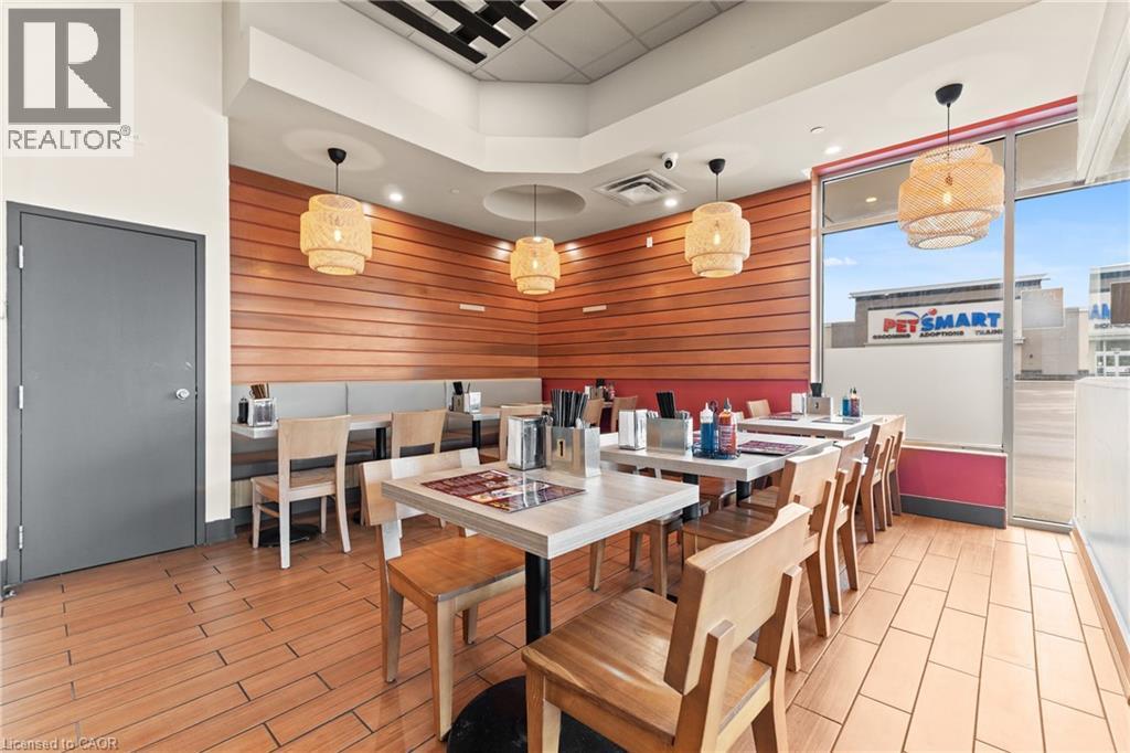 516 Centennial Parkway Unit# 101, Hamilton, ON