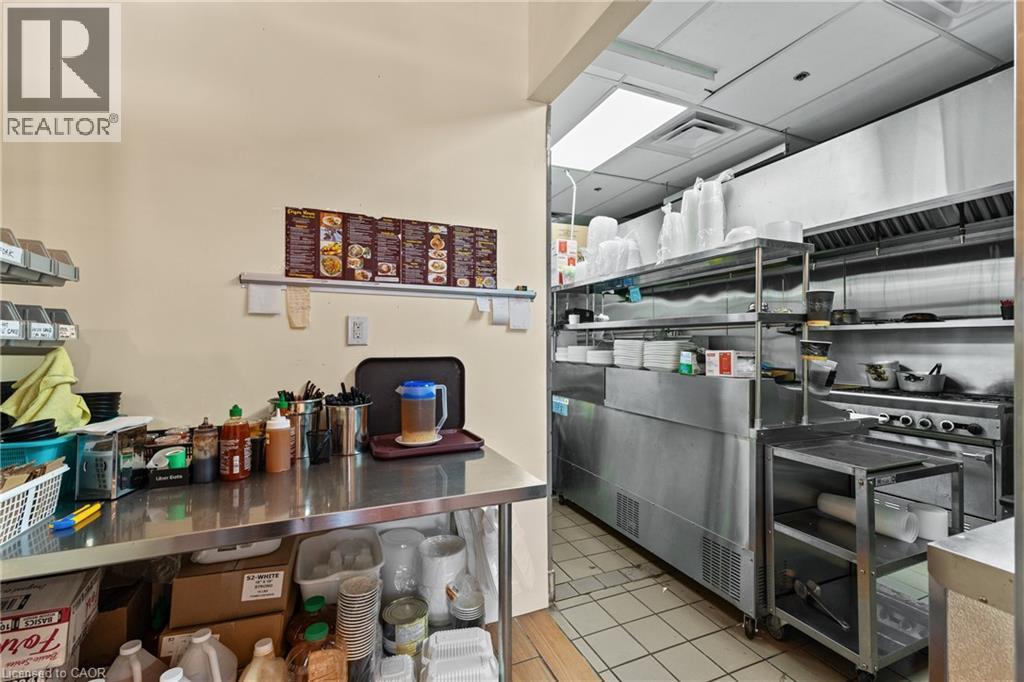 516 Centennial Parkway Unit# 101, Hamilton, ON