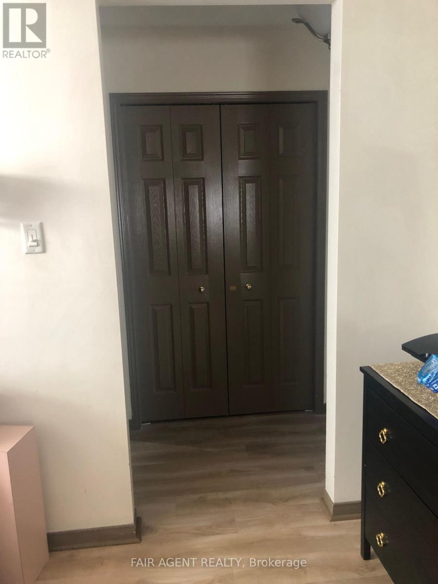 562 Erinbrook Drive, Kitchener, ON - Indoor Photo Showing Other Room