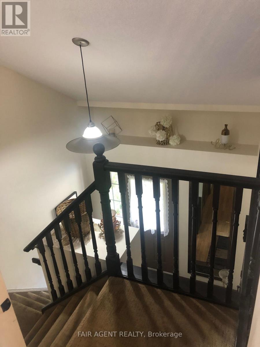 562 Erinbrook Drive, Kitchener, ON - Indoor Photo Showing Other Room