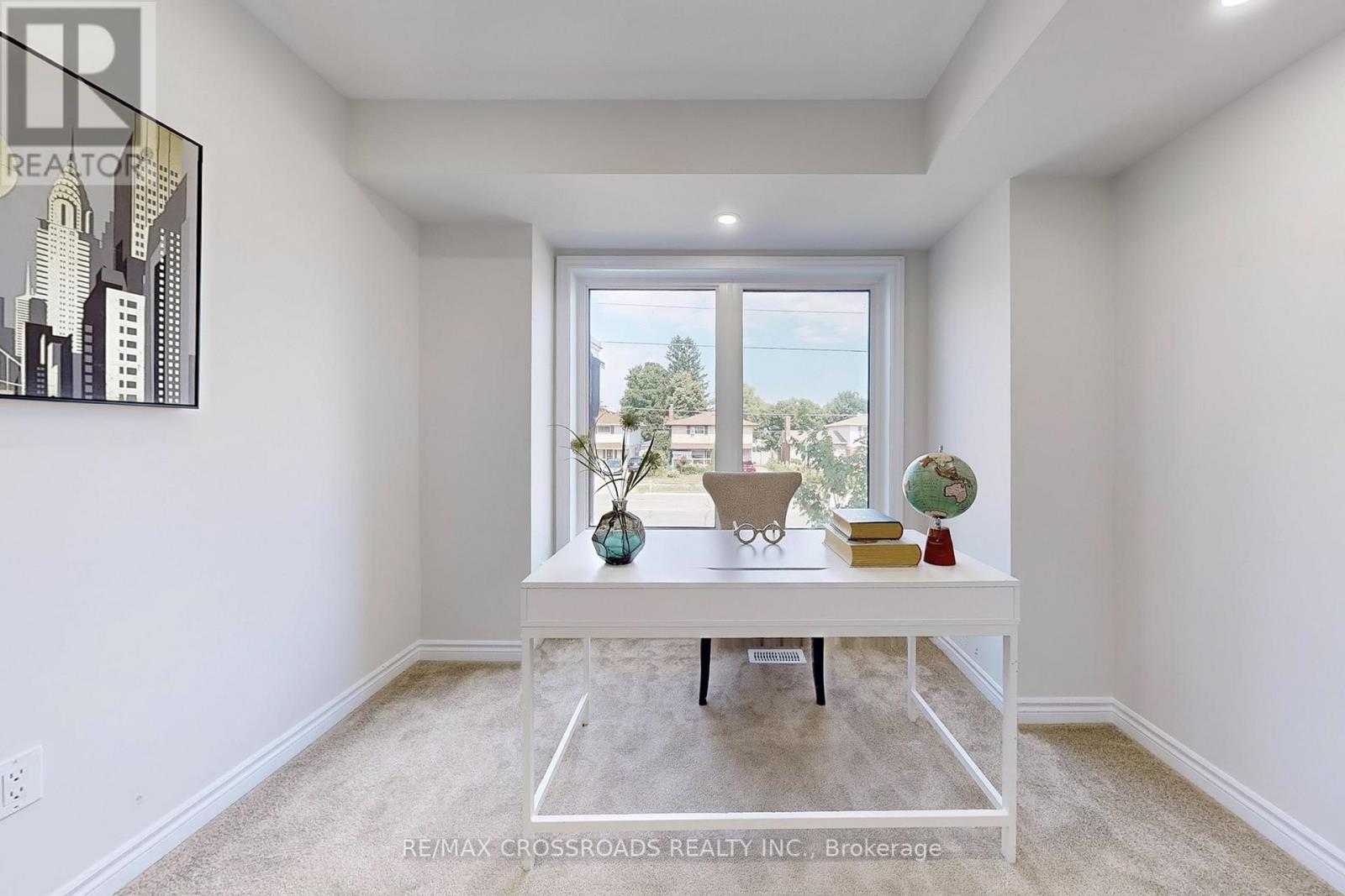 384 Okanagan Path, Oshawa, ON - Indoor