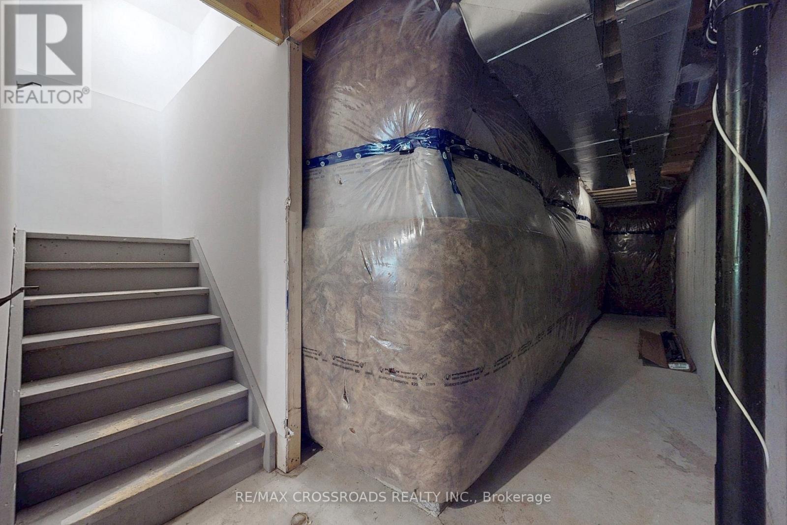 384 Okanagan Path, Oshawa, ON - Indoor Photo Showing Other Room