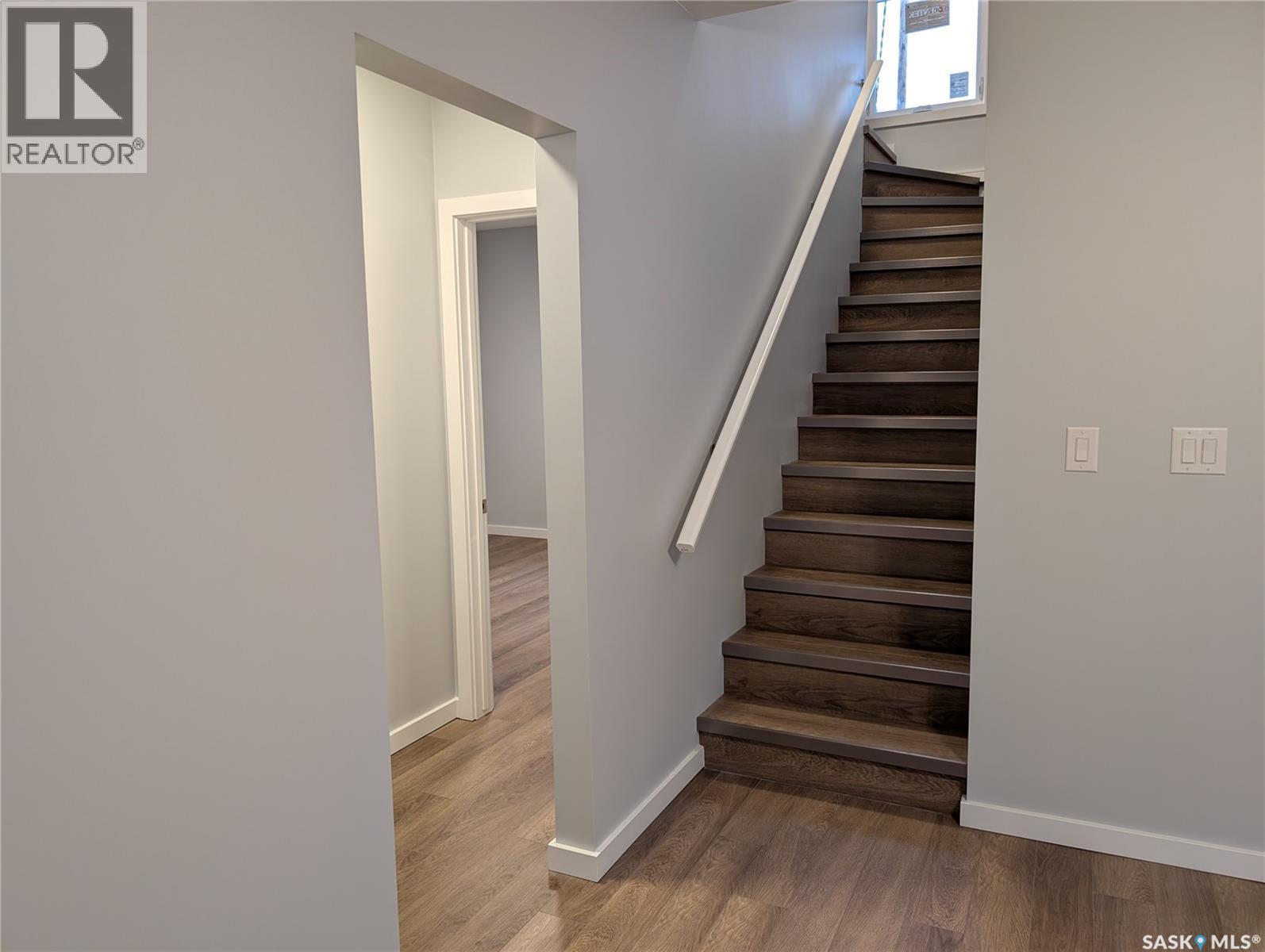 102 32Nd Street W, Saskatoon, SK - Indoor Photo Showing Other Room