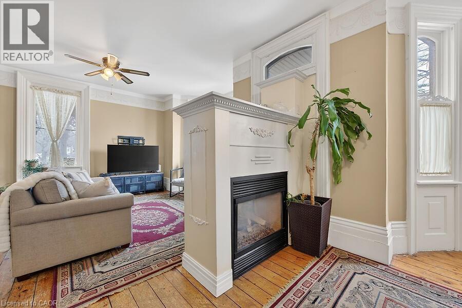 149 Argyle Street N, Caledonia, ON - Indoor Photo Showing Living Room With Fireplace