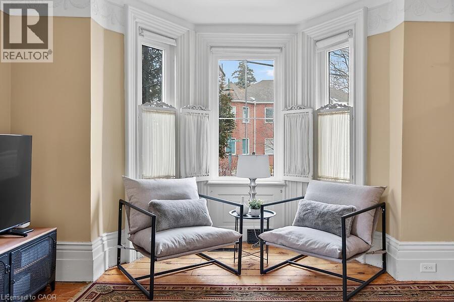 149 Argyle Street N, Caledonia, ON - Indoor