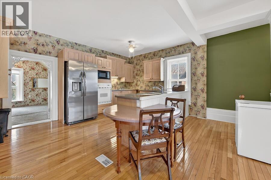 149 Argyle Street N, Caledonia, ON - Indoor