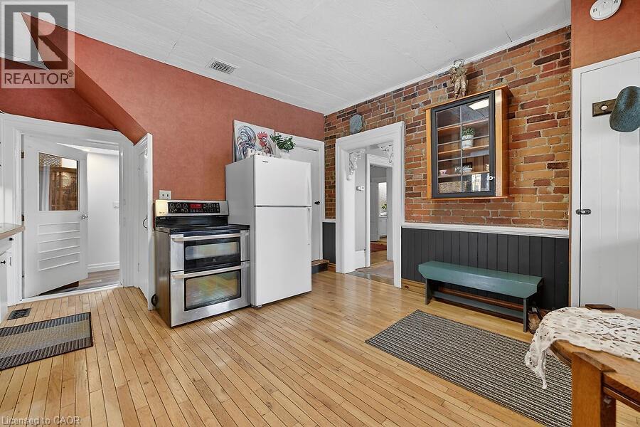 149 Argyle Street N, Caledonia, ON - Indoor