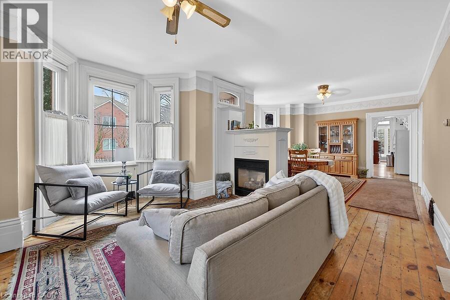 149 Argyle Street N, Caledonia, ON - Indoor Photo Showing Living Room With Fireplace