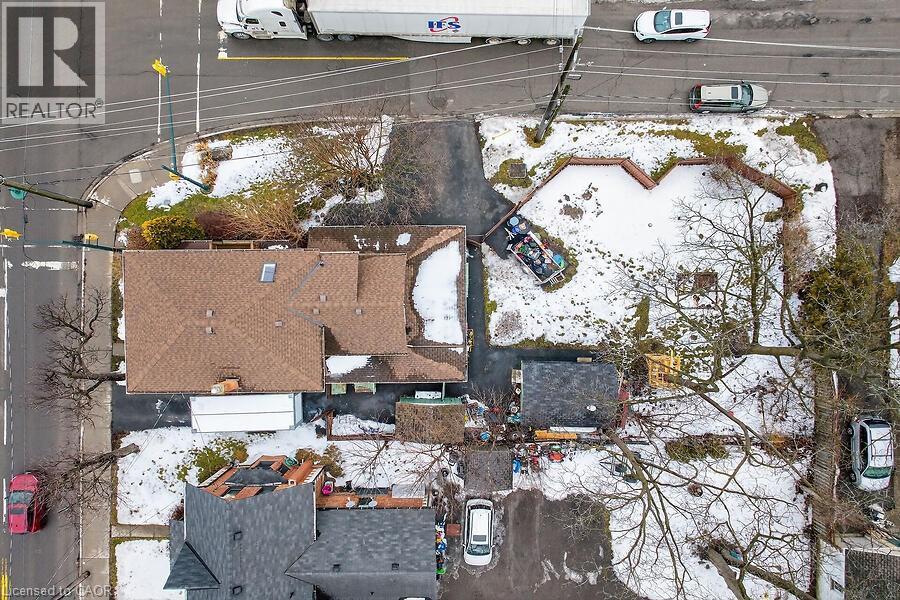 149 Argyle Street N, Caledonia, ON - Outdoor