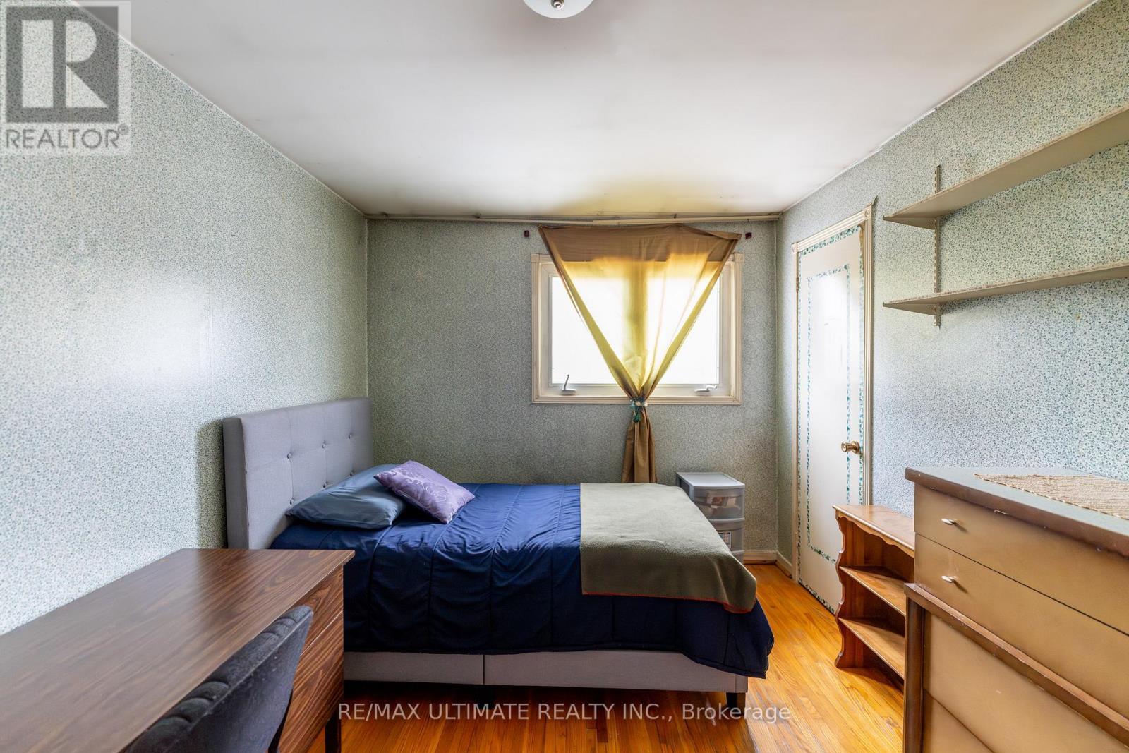 3314 Strabane Drive, Mississauga, ON - Indoor Photo Showing Bedroom